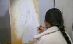 Öğrenciler tatilde gençlik merkezlerindeki faaliyetlerle ekrandan uzaklaşıyor