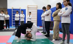 Okullardaki atıl depolar öğrenciler için spor salonlarına dönüştürüldü