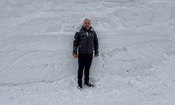 Ordu'da yer yer insan boyunu aşan karla mücadele sürüyor