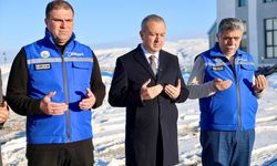 Sivas'ta kar yağışı sonrası şükür kurbanı kesildi