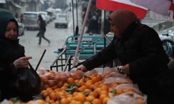 Suriye'nin Halep kentinde terör örgütü YPG/SDG'den kurtarılan mahallelerde hayat normale dönüyor