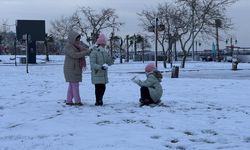 Tekirdağ beyaza büründü, vatandaşlar karın keyfini çıkardı