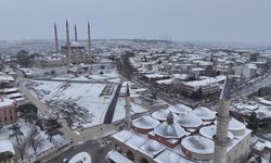 Trakya'da kar yağışı etkili oluyor