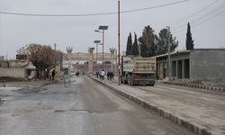 YPG'nin işgal ettiği Deyr Hafir beldesinde Suriyeliler devrim sevincinden mahrum bırakıldı