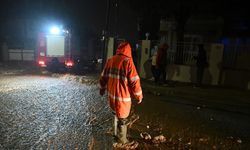 Yunanistan'da olumsuz hava koşulları nedeniyle 2 kişi hayatını kaybetti