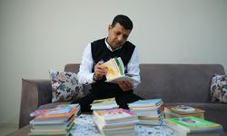 6 ŞUBAT DEPREMLERİNİN ÜÇÜNCÜ YILI - Depremzede çocukları kitapla buluşturarak eşi ve iki evladının acısını unutmaya çalışıyor