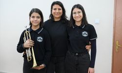 6 ŞUBAT DEPREMLERİNİN ÜÇÜNCÜ YILI - Depremzede kardeşlerin Hatay'dan Edirne'ye uzanan müzik yolculuğu