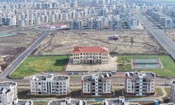 6 ŞUBAT DEPREMLERİNİN ÜÇÜNCÜ YILI - Diyarbakır'da depremlerin ardından 1330 derslikli 76 okul eğitime kazandırıldı