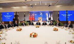 AK Parti Genel Merkezi'nde sağlık çalışanlarının katılımıyla iftar programı düzenlendi