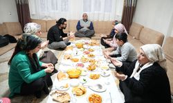 Akşam ezanının en erken okunduğu yerlerden Şemdinli'de ilk iftar yapıldı