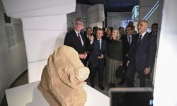 Almanya'da 'Toplumun Keşfi: Göbeklitepe, Taş Tepeler' sergisi açıldı