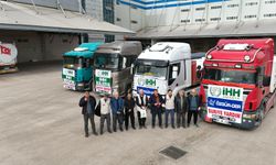 Amasya'dan Suriye'ye gönderilen 5 yardım tırı dualarla uğurlandı