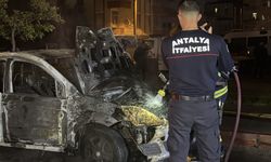 Antalya'da 2 aracı ateşe veren şüpheli yakalandı