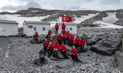 Antarktika'da 10. yıl: Türk bilim insanları gezegenin geleceği için çözüm arayışını sürdürüyor