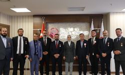 Bakan Göktaş, Türkiye Gaziler ve Şehit Aileleri Vakfı Genel Başkanı Aylar ile görüştü: