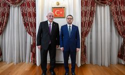 Bakan Gürlek, eski TBMM Başkanı Kahraman ile görüştü