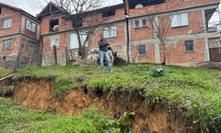 Bartın'da heyelan nedeniyle 3 evde çatlaklar oluştu