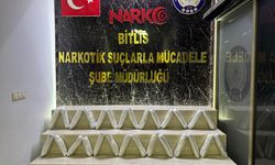 Bitlis'te iki araçta 17 kilo 500 gram uyuşturucu ele geçirildi