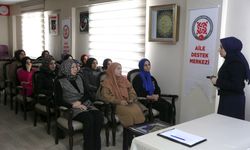 Bitlis'te sanal kumar bağımlılığının önlenmesinde hedef kitle anneler