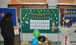 Bursa, Eskişehir, Çanakkale ve Kütahya'da öğrenciler okul ve sınıflarını ramazan için süsledi