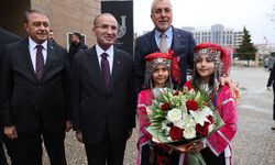 Çalışma ve Sosyal Güvenlik Bakanı Işıkhan, Şanlıurfa Valiliğini ziyaret etti