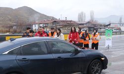 Çankırı'da öğretmen ve öğrencilerden deprem farkındalığı etkinliği