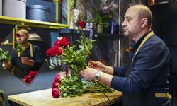 Çiçekçilerde Sevgililer Günü mesaisi başladı