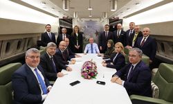 Cumhurbaşkanı Erdoğan, Suudi Arabistan ve Mısır ziyaretleri dönüşü uçakta gazetecilerin sorularını yanıtladı: (1)