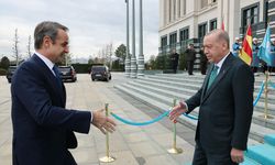 Cumhurbaşkanı Erdoğan, Yunanistan Başbakanı Miçotakis'i kabul etti