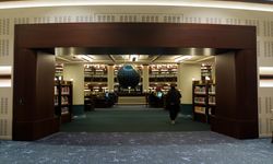 Cumhurbaşkanlığı Millet Kütüphanesi'nde ziyaretçilere sahur ikramları dağıtılıyor