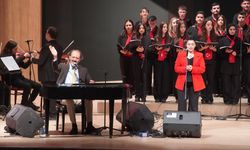 Edirne'de müzikal tiyatro 'Kim Var?' sahnelendi