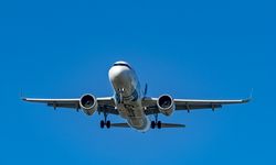 Egyptair yolcu uçağı İstanbul Havalimanı'na acil iniş yaptı