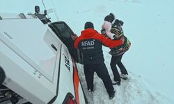Erciyes'te mahsur kalan 12 kişiyi AFAD kurtardı