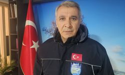 Erzincan'da 4,9 büyüklüğündeki depremin panik anı güvenlik kameralarına yansıdı