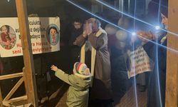 Erzincan'da gönüllü gençler kanser tedavisi gören çocuğa sürpriz etkinlikle moral verdi