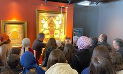 Erzurum'da devlet korumasındaki çocuklar kutsal emanetleri sergisini ziyaret etti