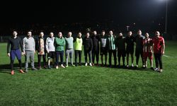 Eski Samsunsporlu futbolcular bağımlılıkla mücadeleye dikkati çekmek için sahaya çıktı