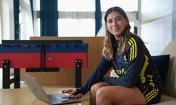 Fenerbahçe arsaVev kaptanı Ece Türkoğlu, AA'nın 'Yılın Kareleri' oylamasına katıldı