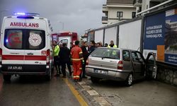 Fethiye'de duvara çarpan otomobildeki 1 kişi öldü, 2 kişi yaralandı