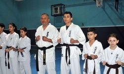 Gazi baba ve azminden etkilenen çocukları, budokaidoda şampiyonluklar kazanıyor