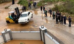 GÜNCELLEME - Alanya'da sağanak hayatı olumsuz etkiledi