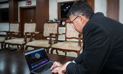 Hakkari Valisi Çelik, AA'nın 'Yılın Kareleri' oylamasına katıldı