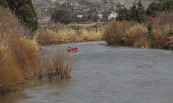 Hatay'da nehre düştüğü iddia edilen kişiyi arama çalışmaları sürüyor