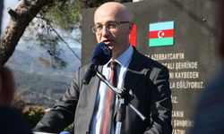 Hocalı Katliamı'nda hayatını kaybedenler İzmir'de anıldı