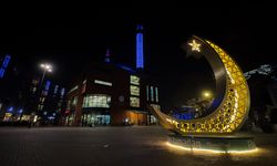 Hollanda'da ramazan ayının ilk teravih namazı eda edildi