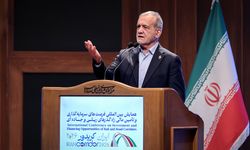 İran Cumhurbaşkanı Pezeşkiyan: 'Hiçbir ülke savaştan hayır görmez ve kan dökerek bir yere varılamaz'