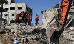 İsrail'in işgal altındaki Doğu Kudüs'ün Silvan beldesindeki ev yıkımında 4 Filistinli yaralandı