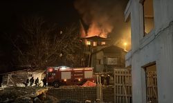 Karabük'te 3 katlı müstakil evde çıkan yangın söndürüldü