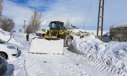 Kars'ta 15 köy yolunda ulaşım sağlanamıyor