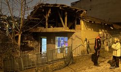 Kocaeli'de duvarına kamyonet çarpan evde 1 kişi yaralandı